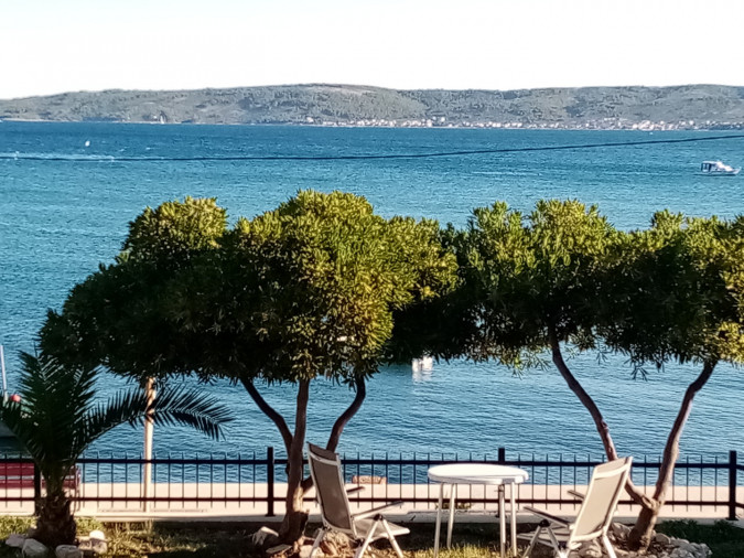 Apartmani Figaro 4* Ka&scaron;tel Stari  Ka&scaron;tel Stari