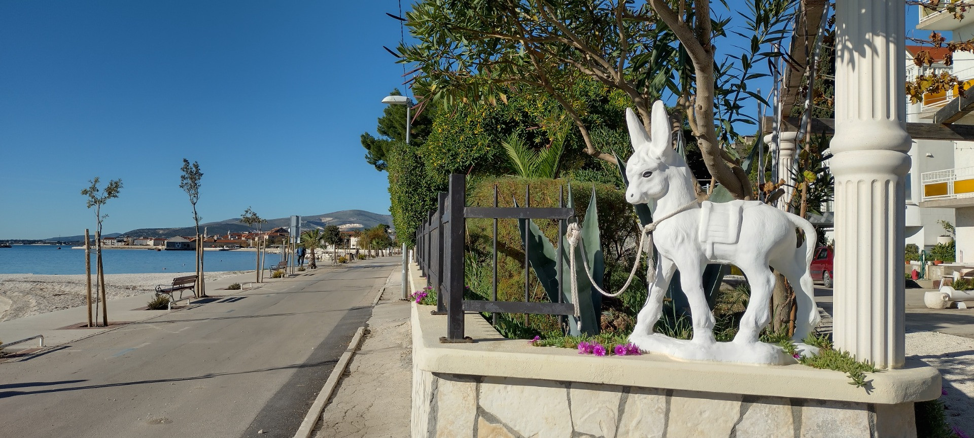 Odmor uz samo more - Dobro do&scaron;li kao obitelj, prijatelji ili radne kolege u smje&scaron;taj za duži boravak ili samo kratki odmor, Apartmani Figaro 4* Ka&scaron;tel Stari  Ka&scaron;tel Stari